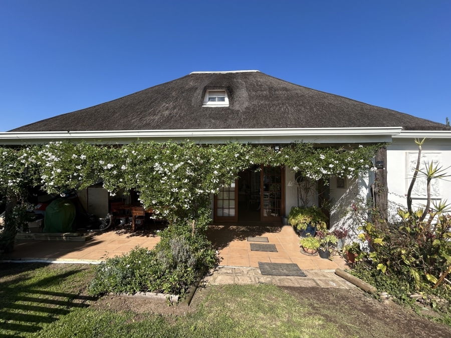 4 Bedroom Property for Sale in Napier Western Cape